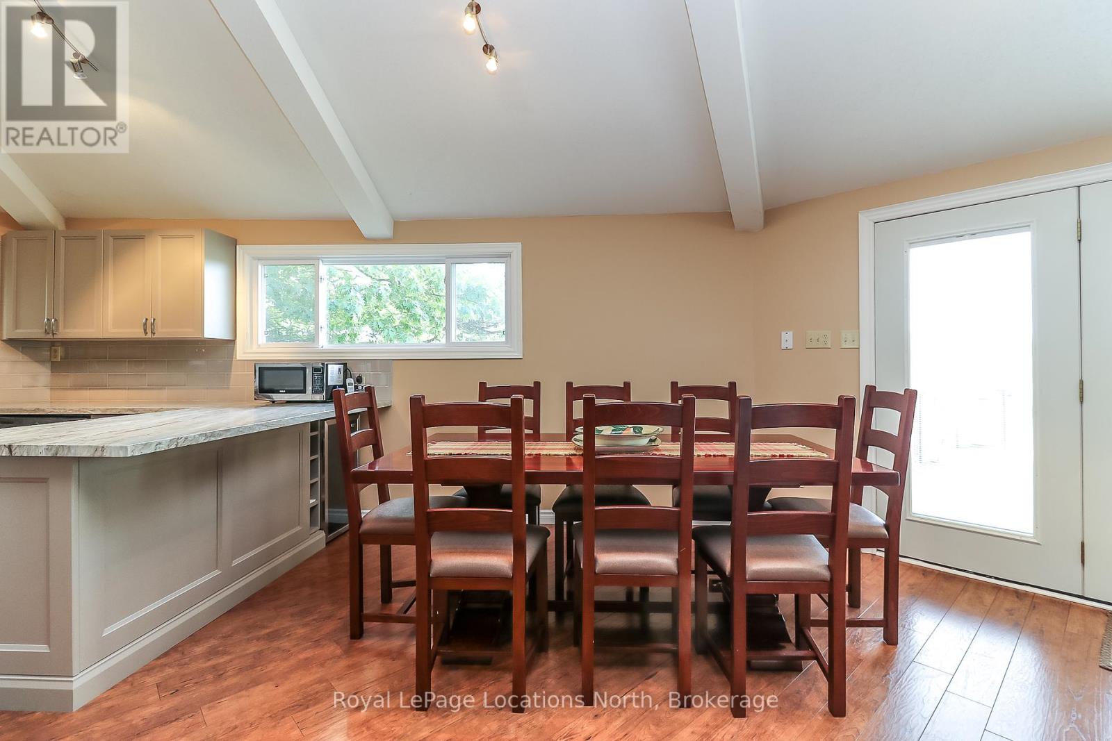 10 Sunset Court, Wasaga Beach, Ontario  L9Z 2A9 - Photo 12 - S13066992