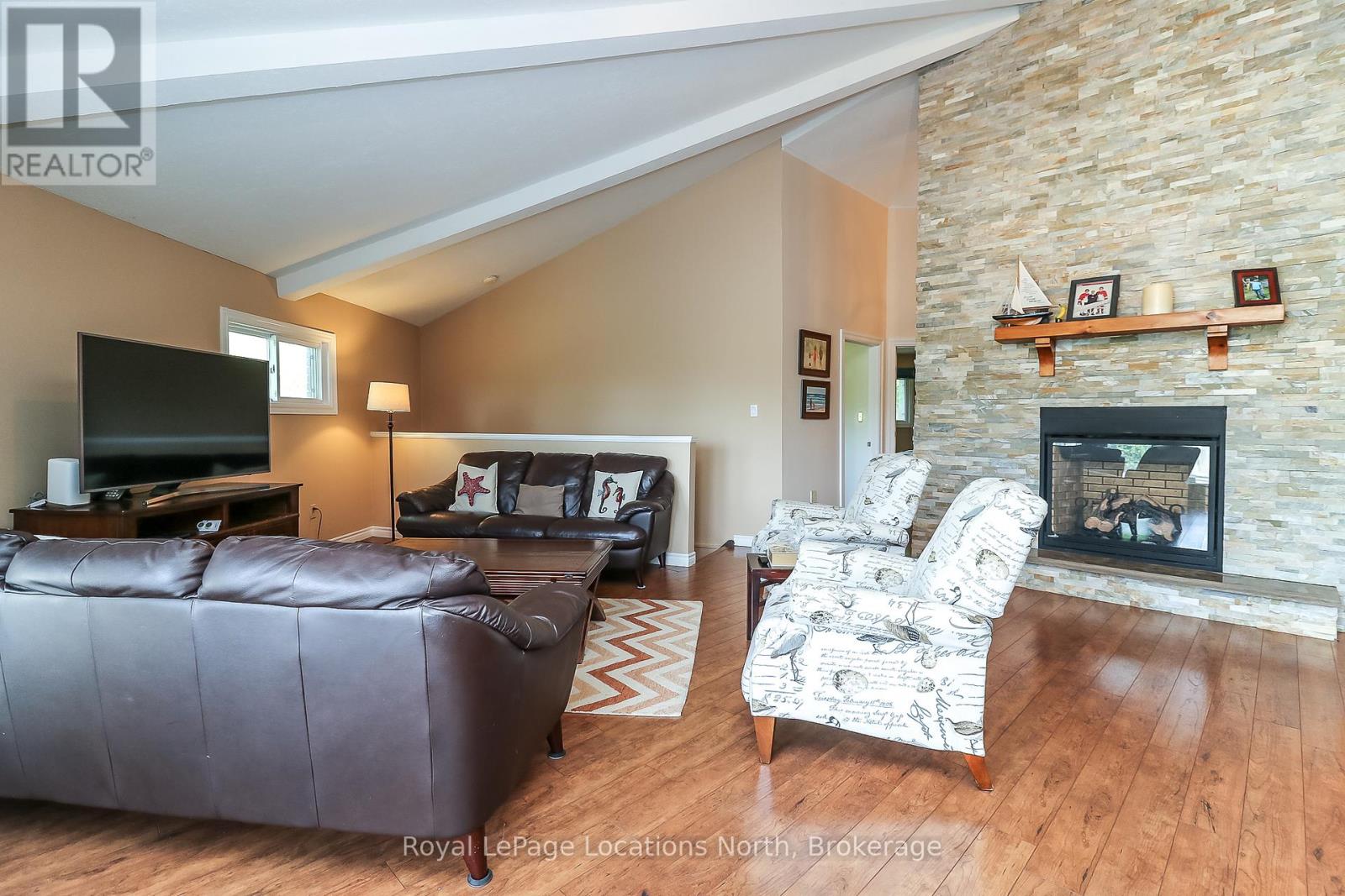 10 Sunset Court, Wasaga Beach, Ontario  L9Z 2A9 - Photo 7 - S13066992