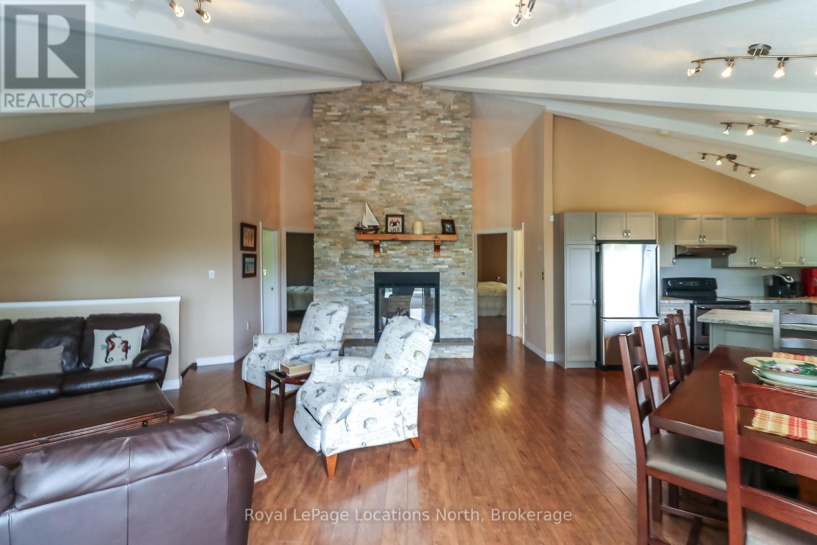 10 Sunset Court, Wasaga Beach, Ontario  L9Z 2A9 - Photo 9 - S13066992