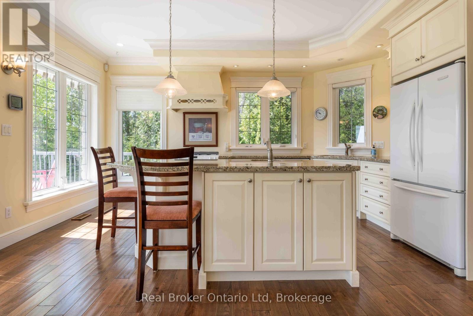 361 Balmy Beach Road, Georgian Bluffs, Ontario  N4K 5N4 - Photo 11 - X13067046