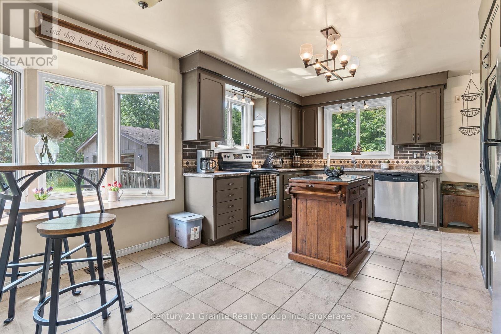 1037 Kernohan Farm Trail, Minden Hills, Ontario  K0M 2K0 - Photo 5 - X13067132