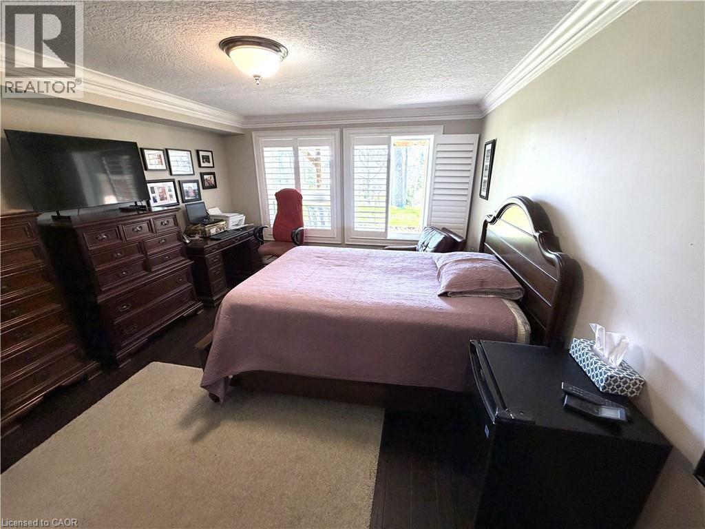 31 Bishop Tonnos Way, Hamilton, Ontario  L9B 2L7 - Photo 17 - 40824792