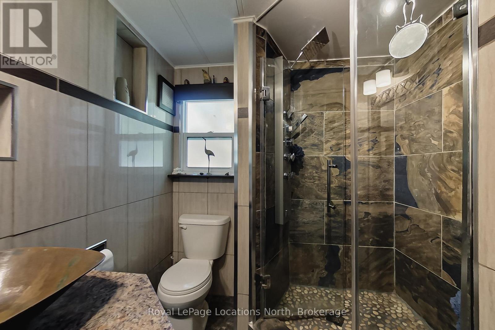 18 Prince Charles Avenue, Springwater, Ontario  L0L 1P0 - Photo 14 - S13067922
