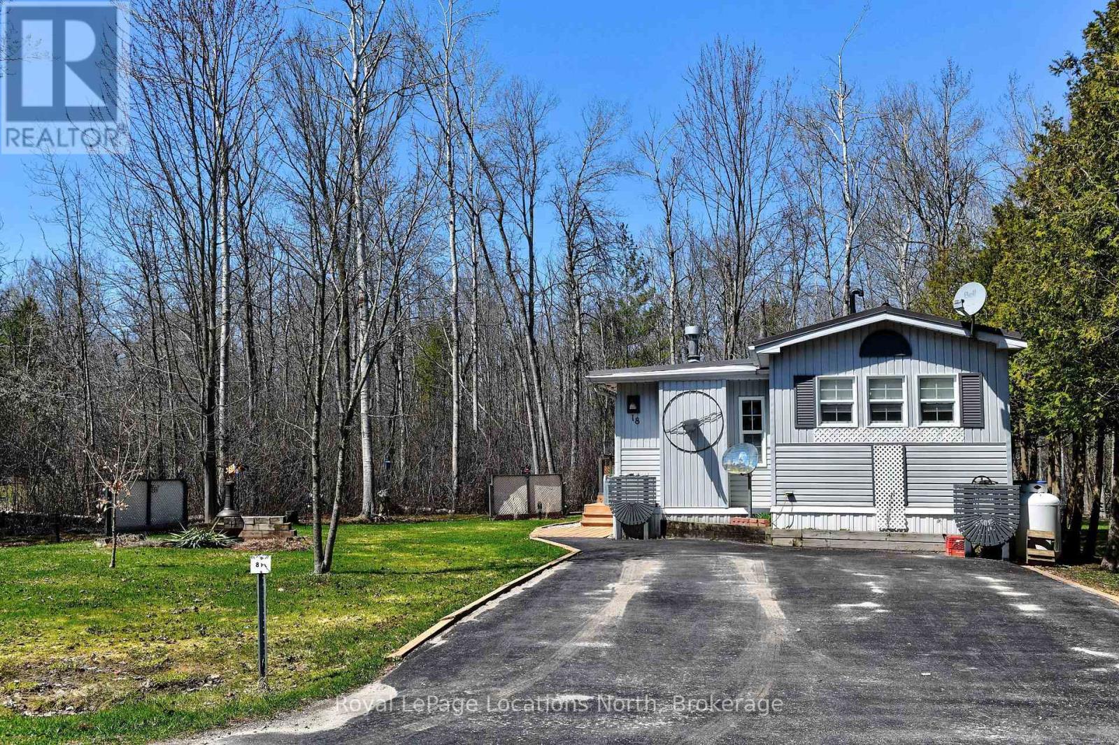 18 Prince Charles Avenue, Springwater, Ontario  L0L 1P0 - Photo 37 - S13067922