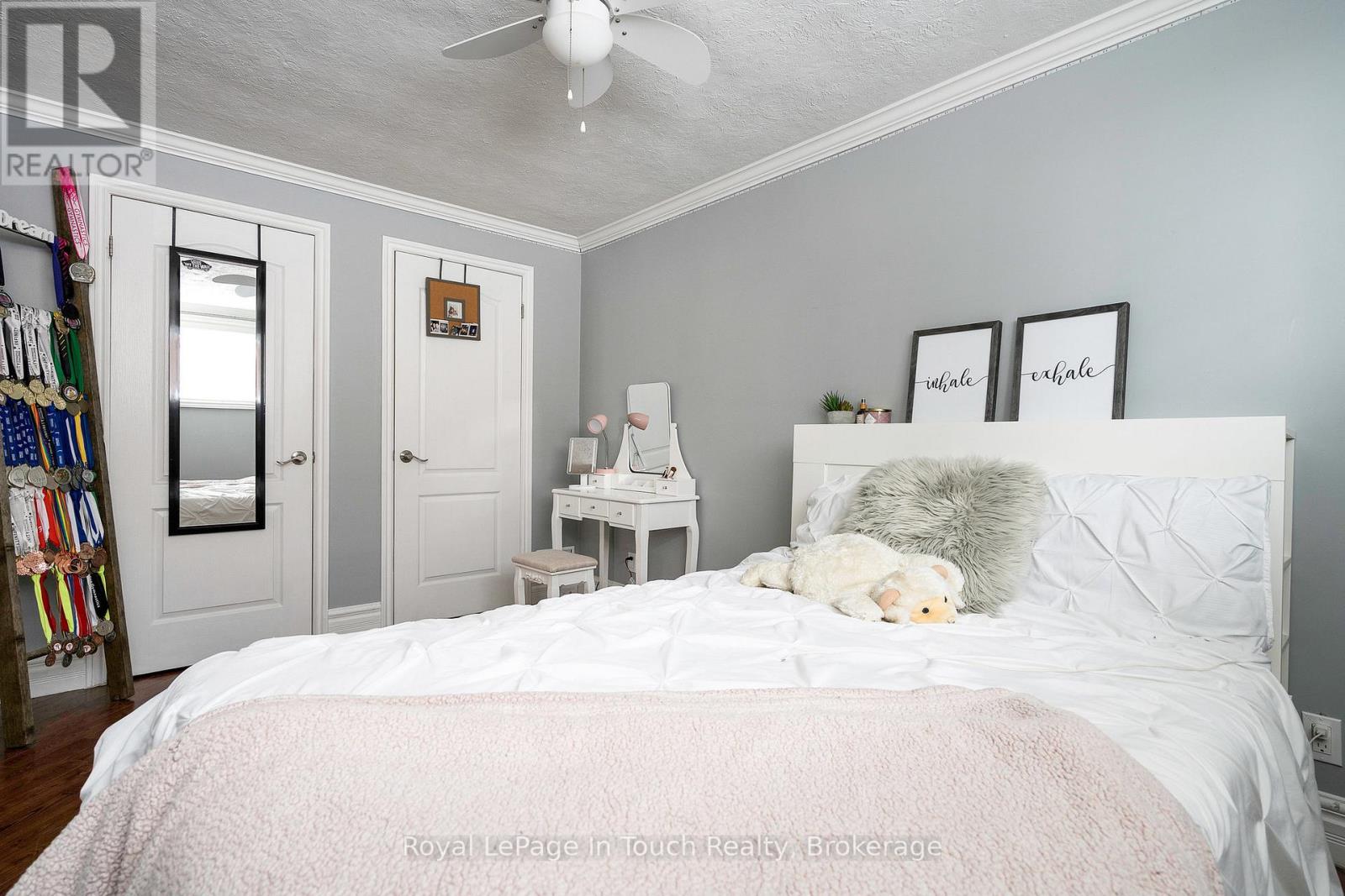 8 Tiny Beaches Road S, Tiny, Ontario  L0L 2J0 - Photo 19 - S13067936