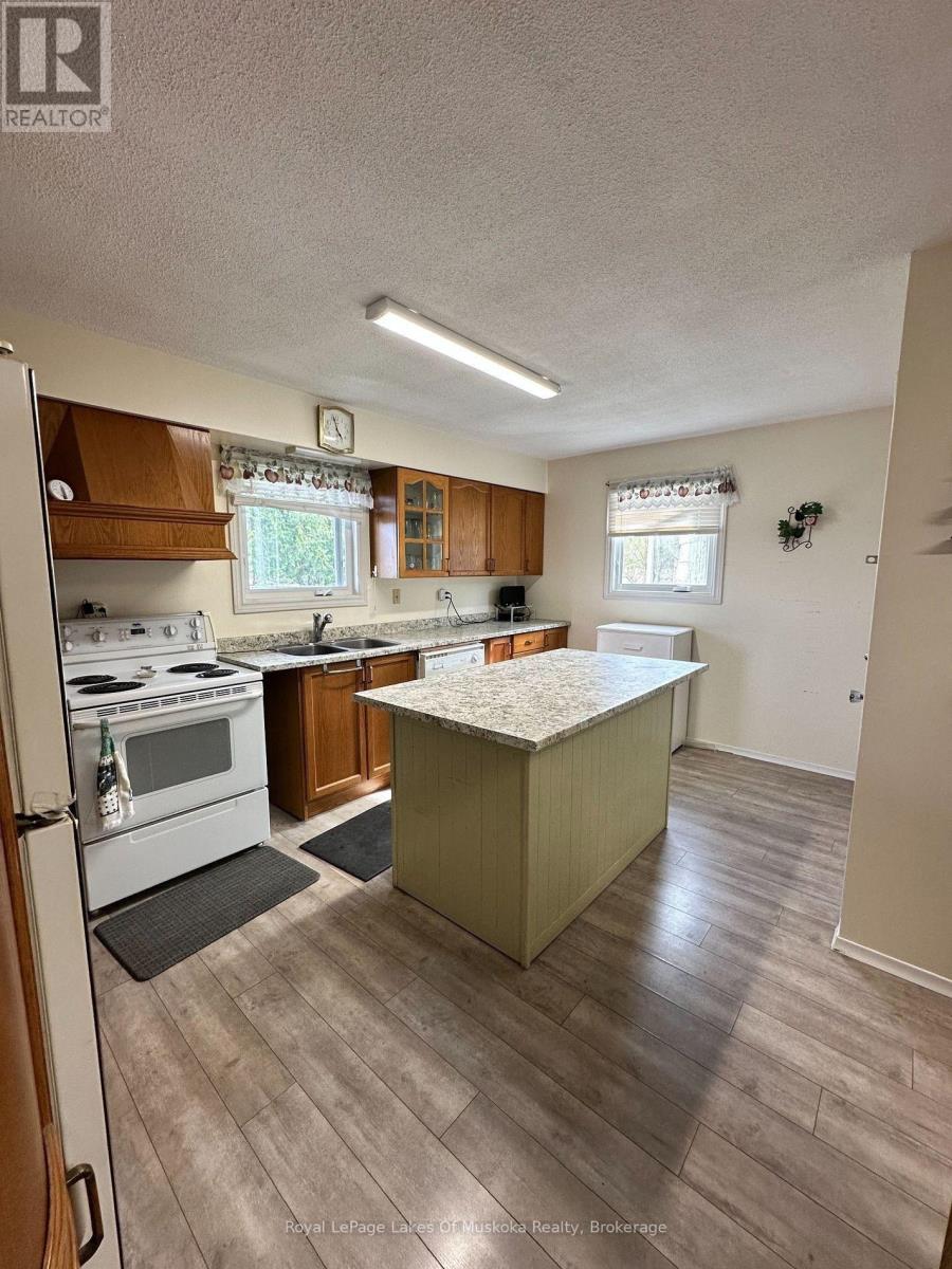 250 Stephenson Rd 12 W Road, Huntsville, Ontario  P0B 1M0 - Photo 16 - X13067536