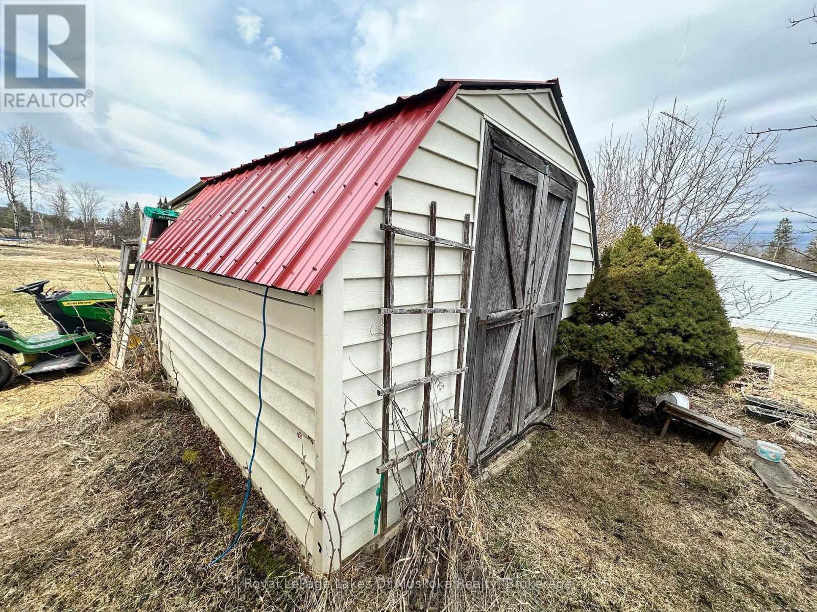 250 Stephenson Rd 12 W Road, Huntsville, Ontario  P0B 1M0 - Photo 8 - X13067536