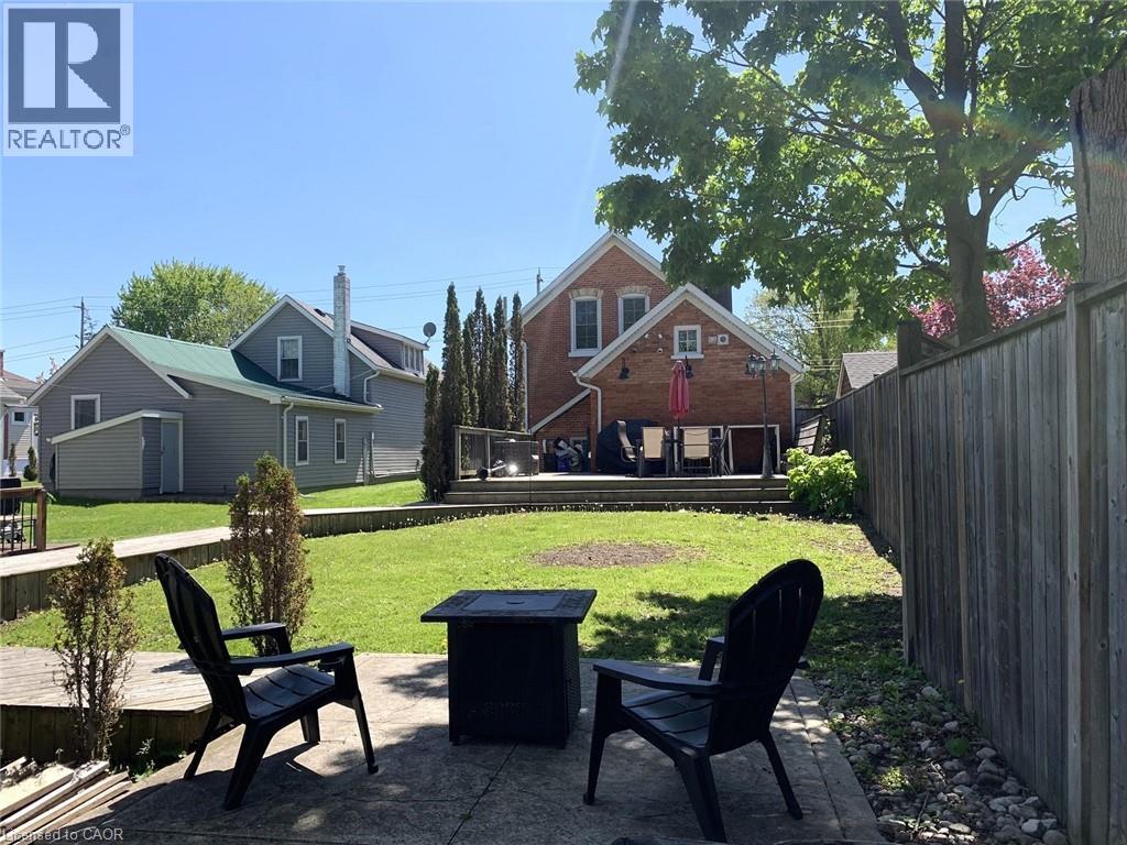 40 St Andrew Street, Port Dover, Ontario  N0A 1N0 - Photo 3 - 40826099