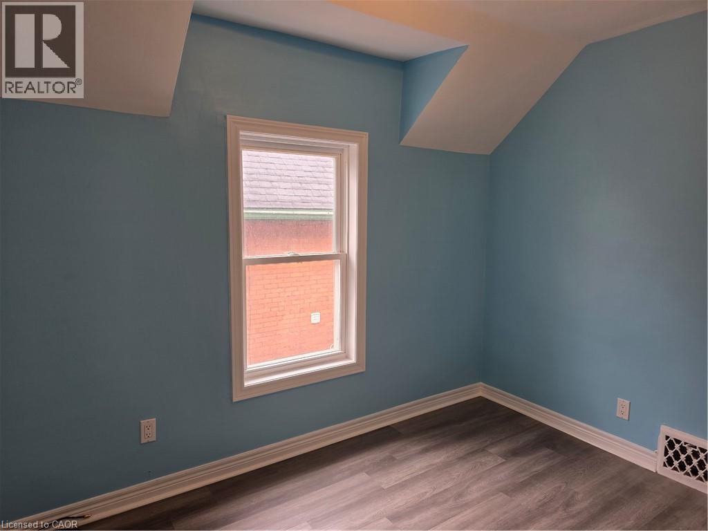 182 Marlborough Street, Brantford, Ontario  N3S 4S9 - Photo 18 - 40826142