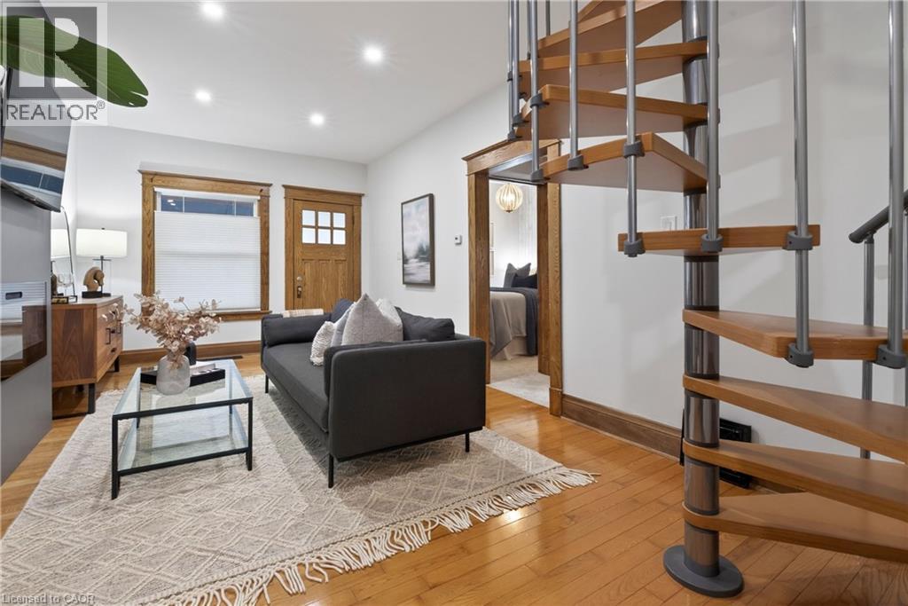 105 Highland Avenue, St. Catharines, Ontario  L2R 4H9 - Photo 9 - 40825015