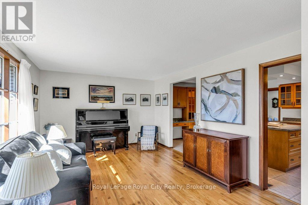 40 Keats Crescent, Guelph, Ontario  N1G 3B2 - Photo 10 - X13068634