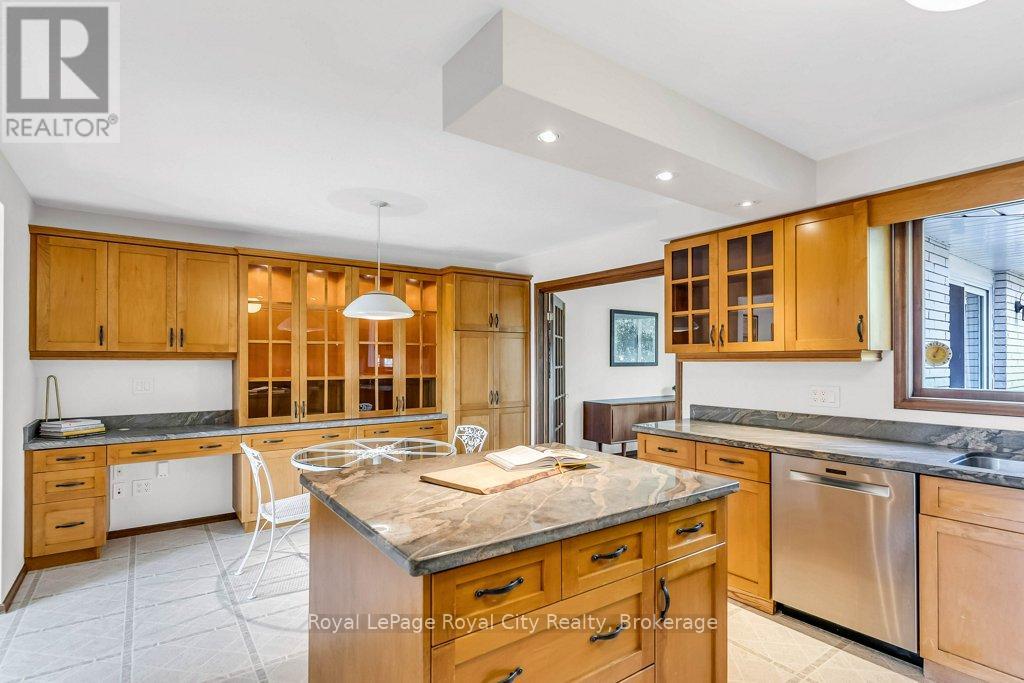 40 Keats Crescent, Guelph, Ontario  N1G 3B2 - Photo 13 - X13068634