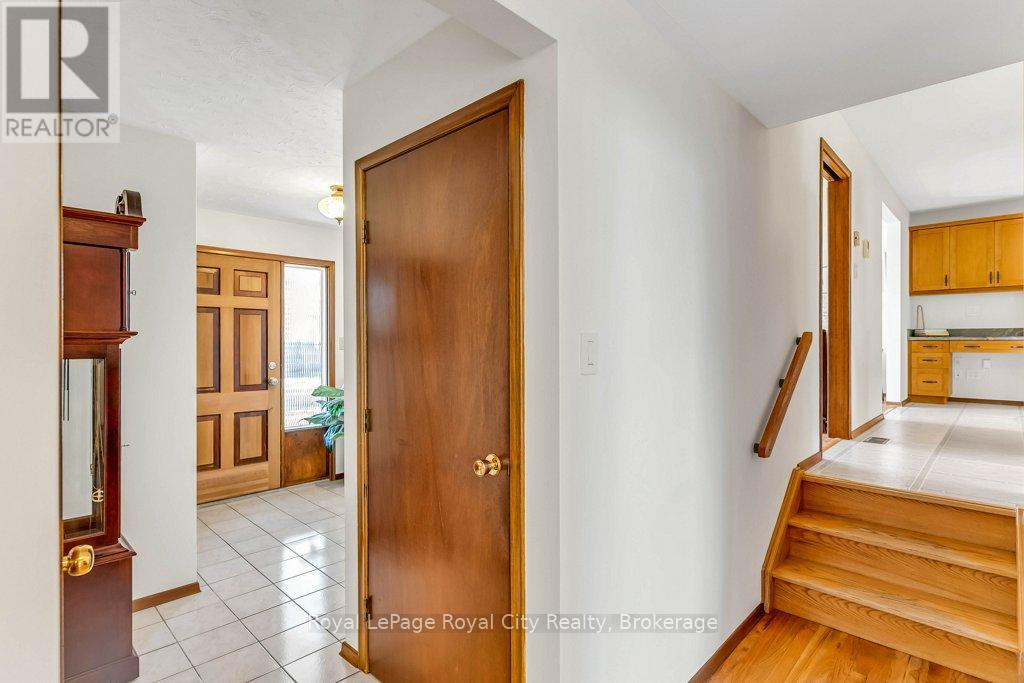 40 Keats Crescent, Guelph, Ontario  N1G 3B2 - Photo 23 - X13068634