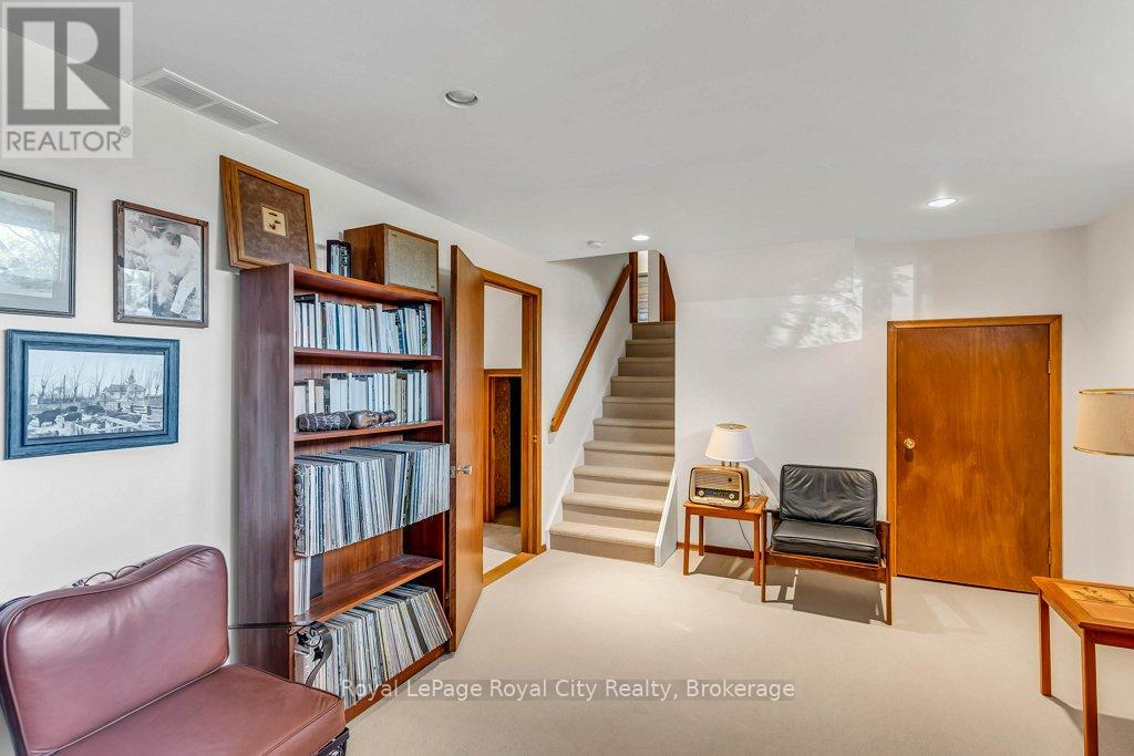 40 Keats Crescent, Guelph, Ontario  N1G 3B2 - Photo 26 - X13068634