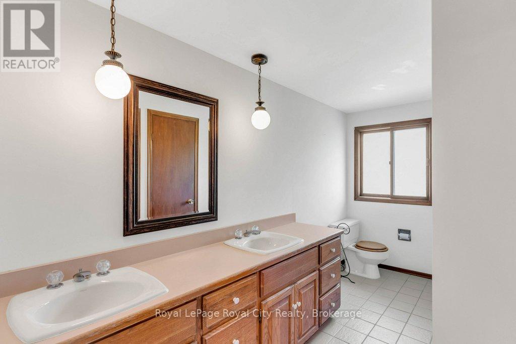 40 Keats Crescent, Guelph, Ontario  N1G 3B2 - Photo 34 - X13068634