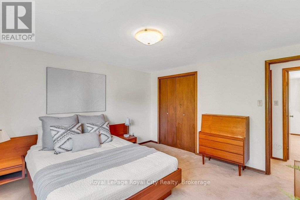 40 Keats Crescent, Guelph, Ontario  N1G 3B2 - Photo 36 - X13068634