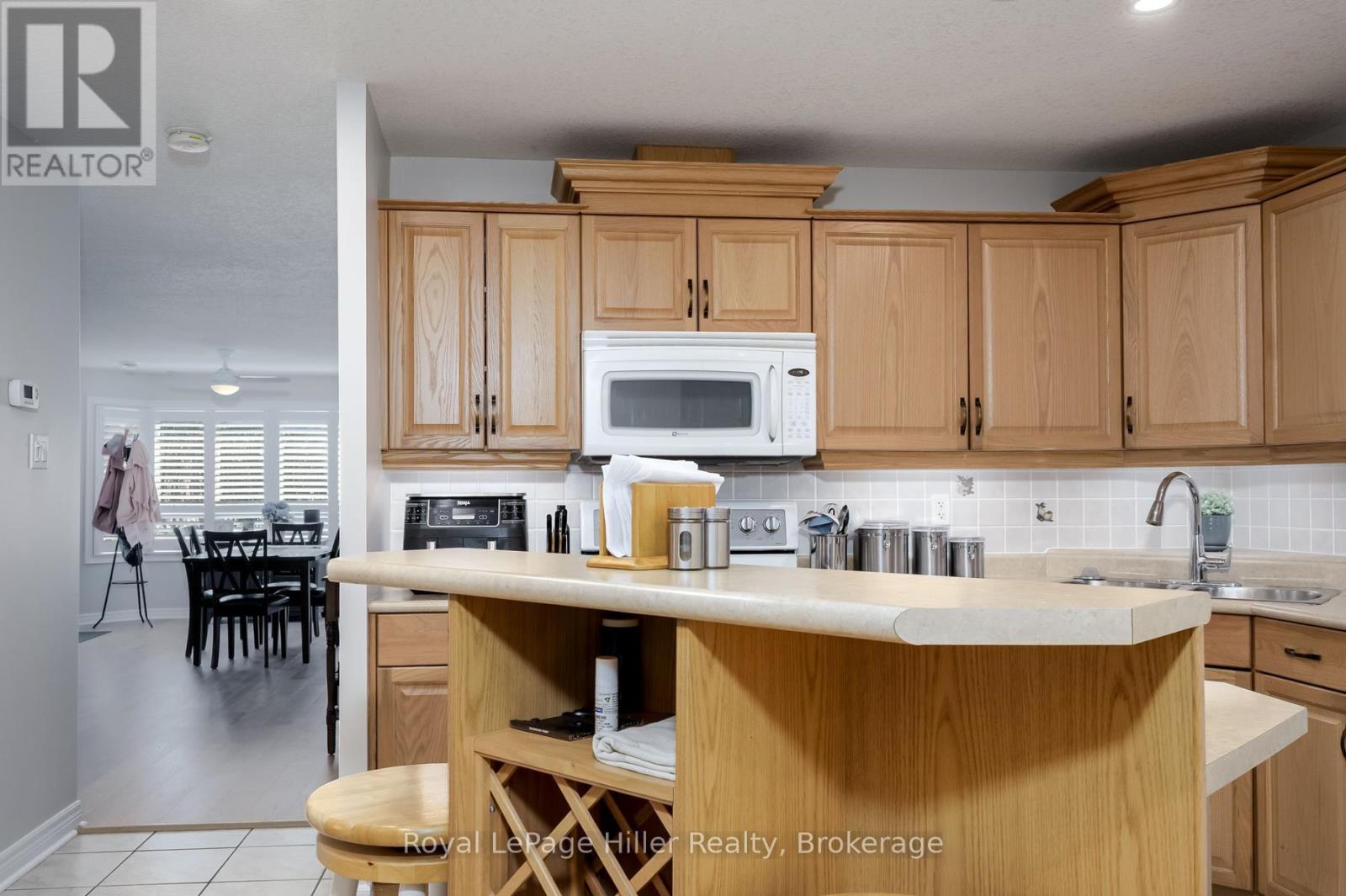 102 - 160 Romeo Street S, Stratford, Ontario  N5A 4S9 - Photo 11 - X13068642