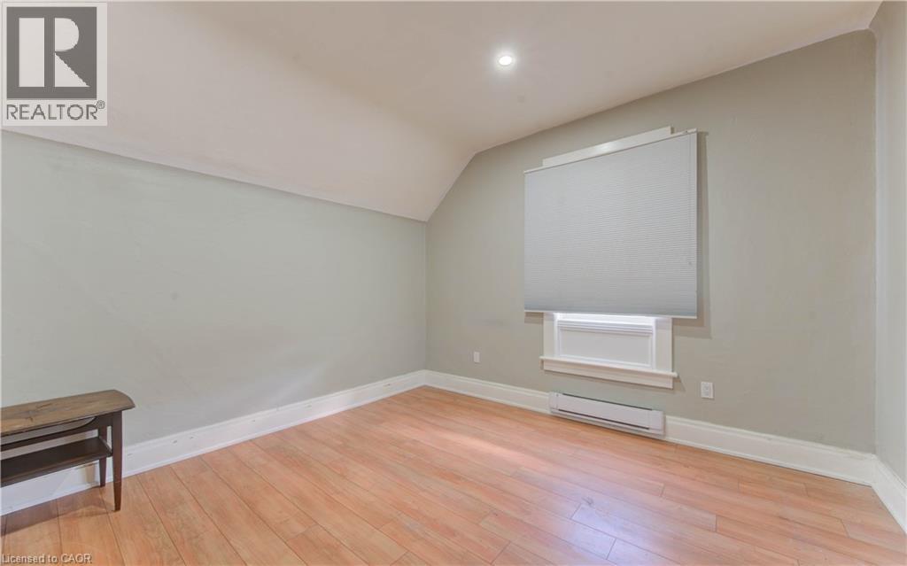 138 Courtland Avenue E, Kitchener, Ontario  N2G 2V1 - Photo 12 - 40825676