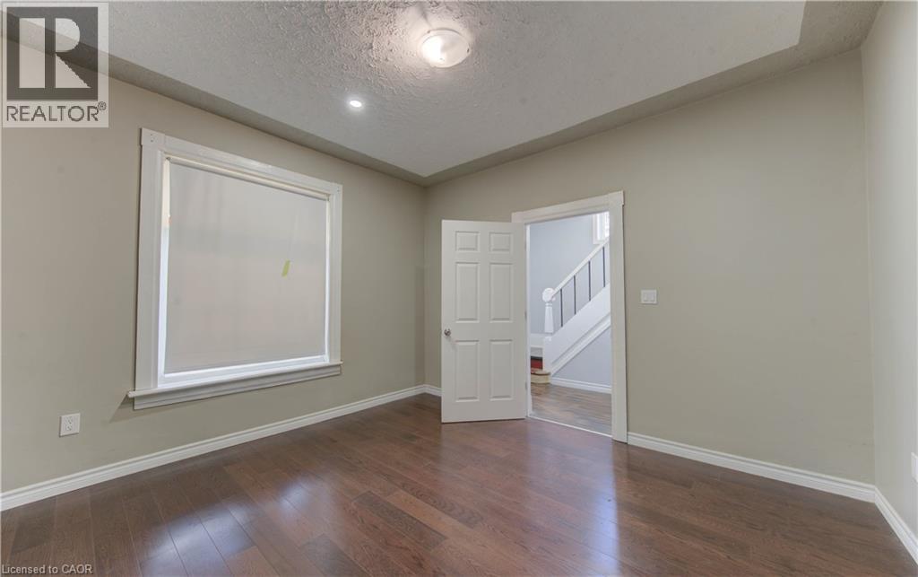 138 Courtland Avenue E, Kitchener, Ontario  N2G 2V1 - Photo 4 - 40825676