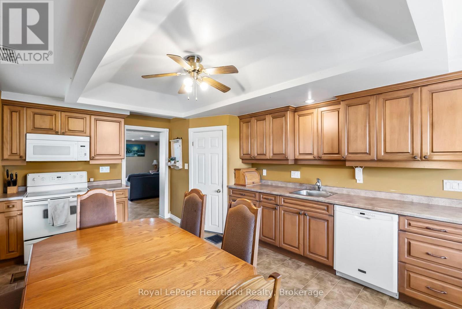 78 Bruce Rd 86, Huron-Kinloss, Ontario  N0G 2W0 - Photo 17 - X13069216