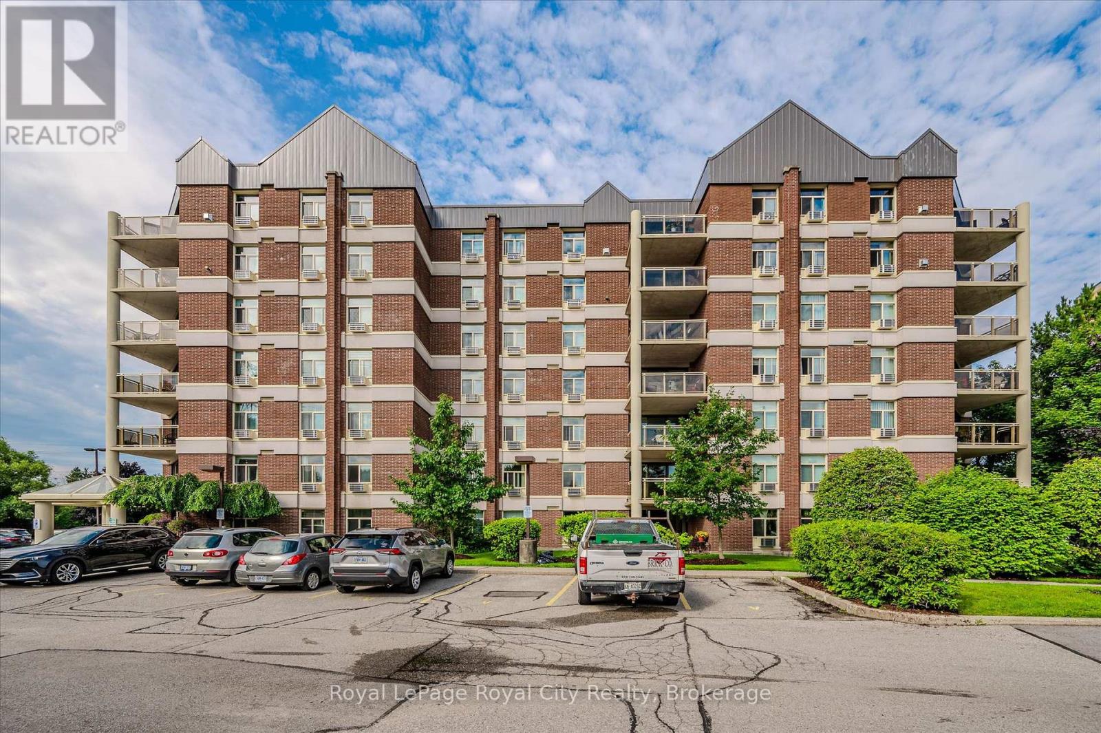 507 - 8 Christopher Court, Guelph, Ontario  N1G 4N7 - Photo 2 - X13069378