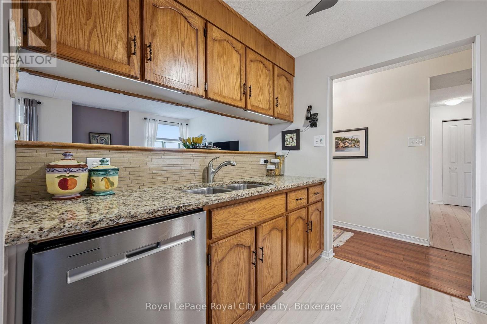 507 - 8 Christopher Court, Guelph, Ontario  N1G 4N7 - Photo 20 - X13069378