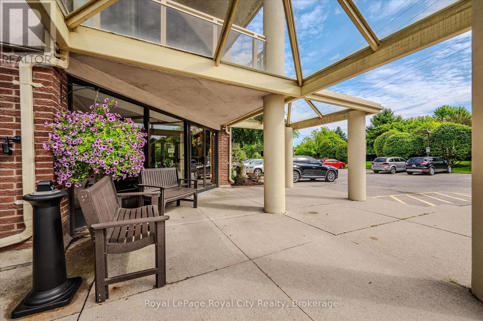 507 - 8 Christopher Court, Guelph, Ontario  N1G 4N7 - Photo 5 - X13069378