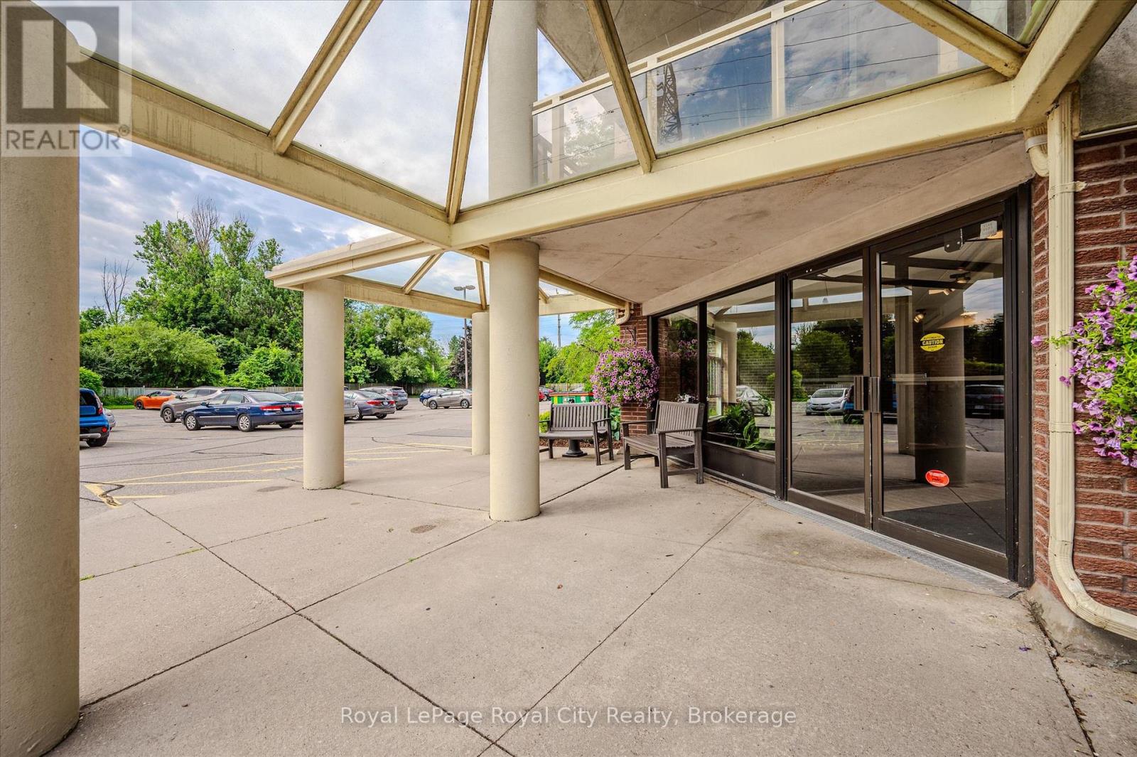 507 - 8 Christopher Court, Guelph, Ontario  N1G 4N7 - Photo 6 - X13069378