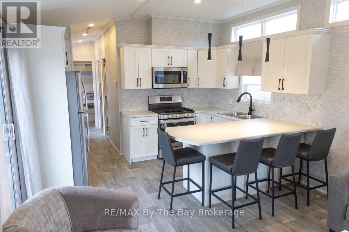 69 - 3282 Ogdens Beach Road, Tay, Ontario  L9S 2K6 - Photo 5 - S13069820