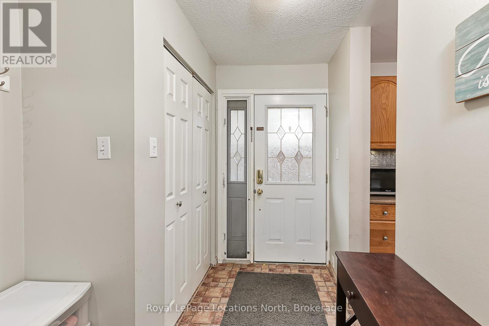 590 Tenth Street, Collingwood, Ontario  L9Y 4C1 - Photo 3 - S13070170