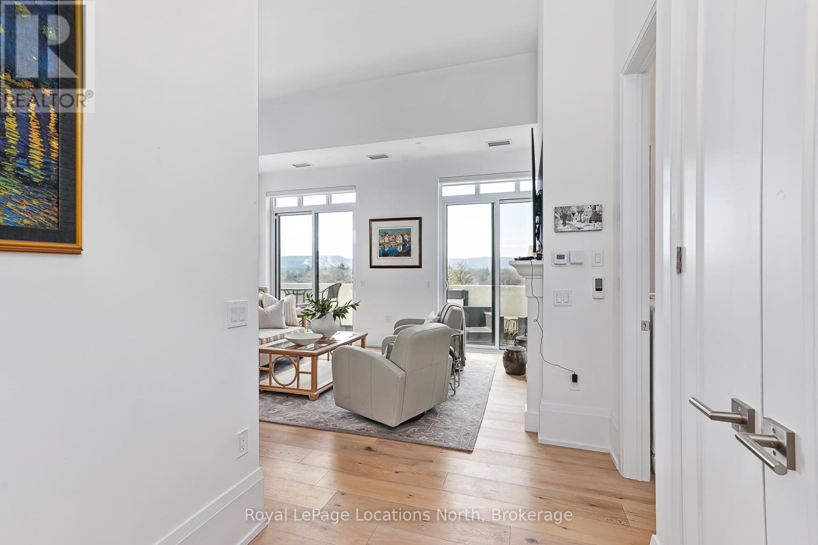 609 - 1 Hume Street E, Collingwood, Ontario  L9Y 0X3 - Photo 4 - S13070312