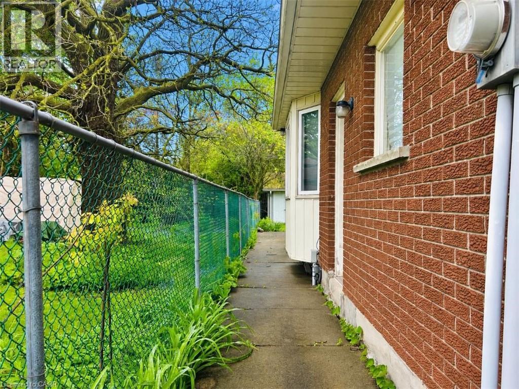 67 Durham Street, Kitchener, Ontario  N2P 1G5 - Photo 5 - 40826100