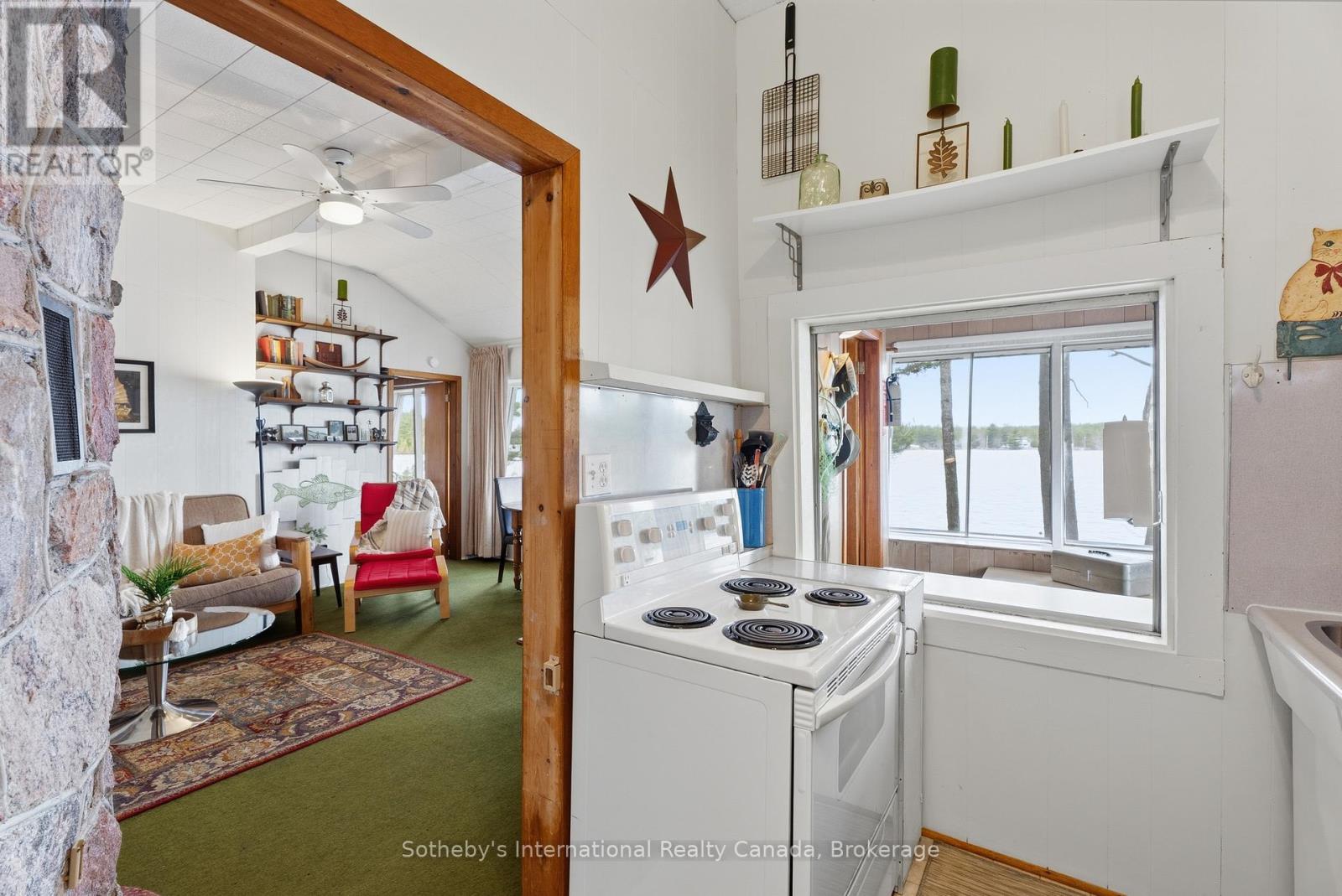 1 1kl - Retlaw Island Kahshe Lake, Gravenhurst, Ontario  P0E 1G0 - Photo 14 - X13070460