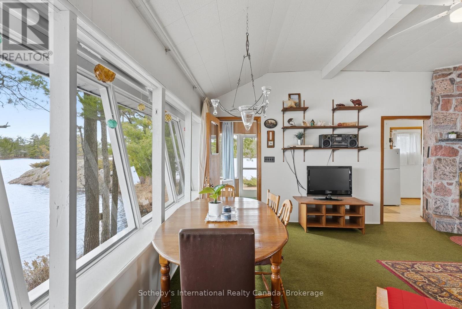1 1kl - Retlaw Island Kahshe Lake, Gravenhurst, Ontario  P0E 1G0 - Photo 18 - X13070460