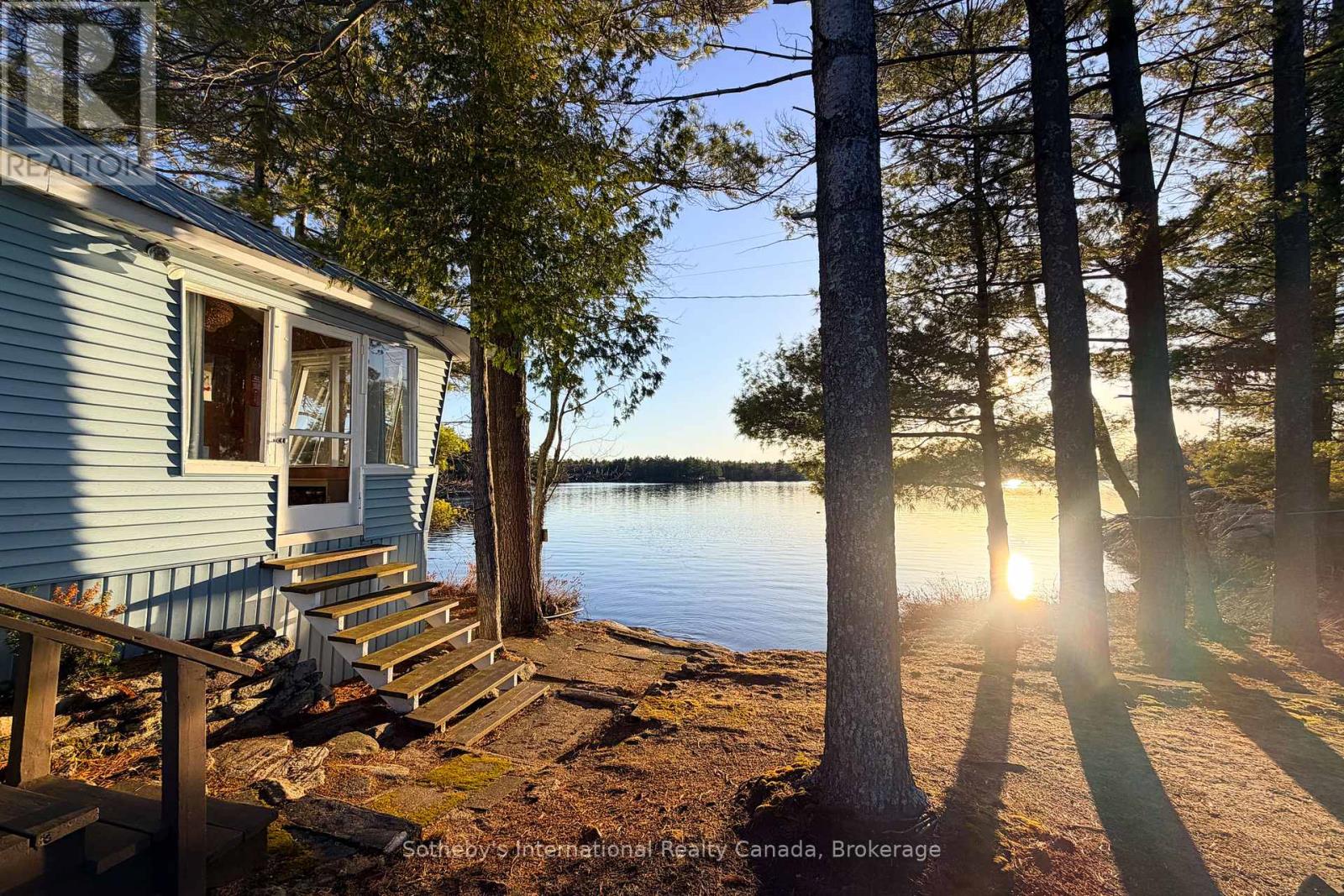 1 1kl - Retlaw Island Kahshe Lake, Gravenhurst, Ontario  P0E 1G0 - Photo 4 - X13070460