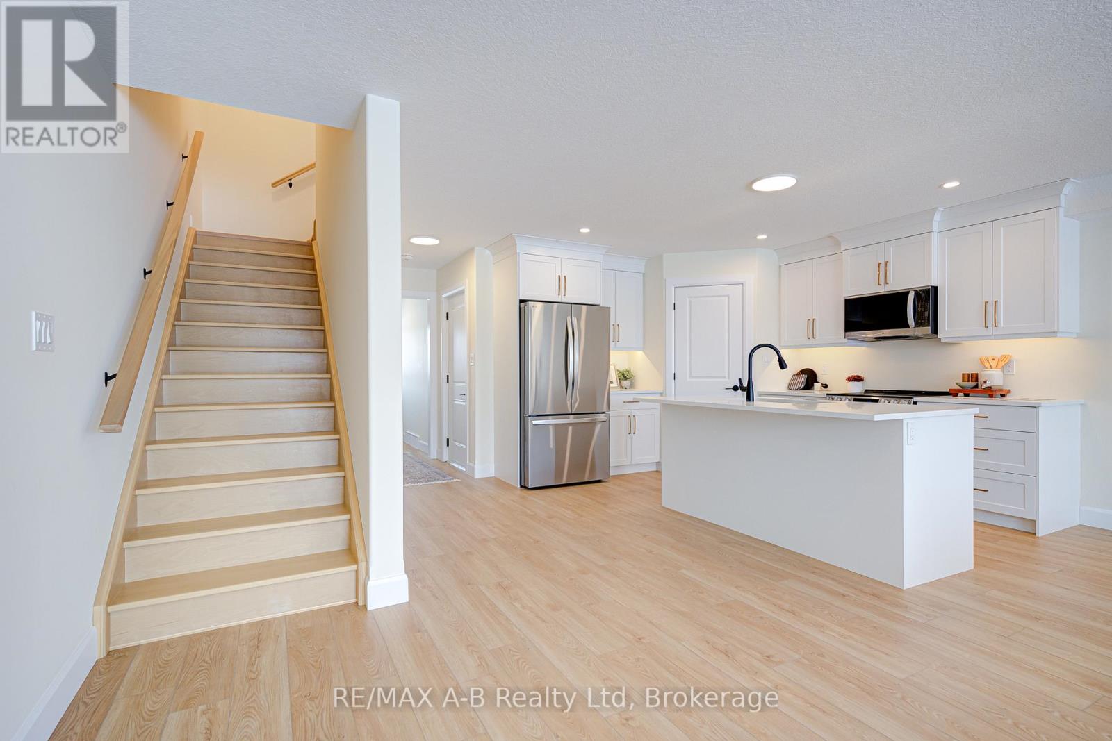 30 Linda Drive, Huron East, Ontario  N0K 1W0 - Photo 18 - X13070580