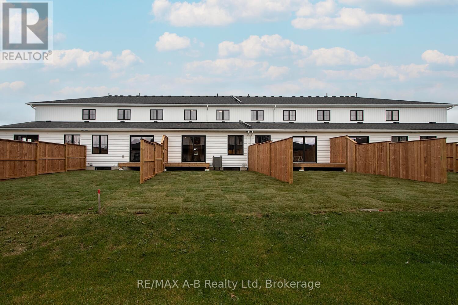 30 Linda Drive, Huron East, Ontario  N0K 1W0 - Photo 28 - X13070580
