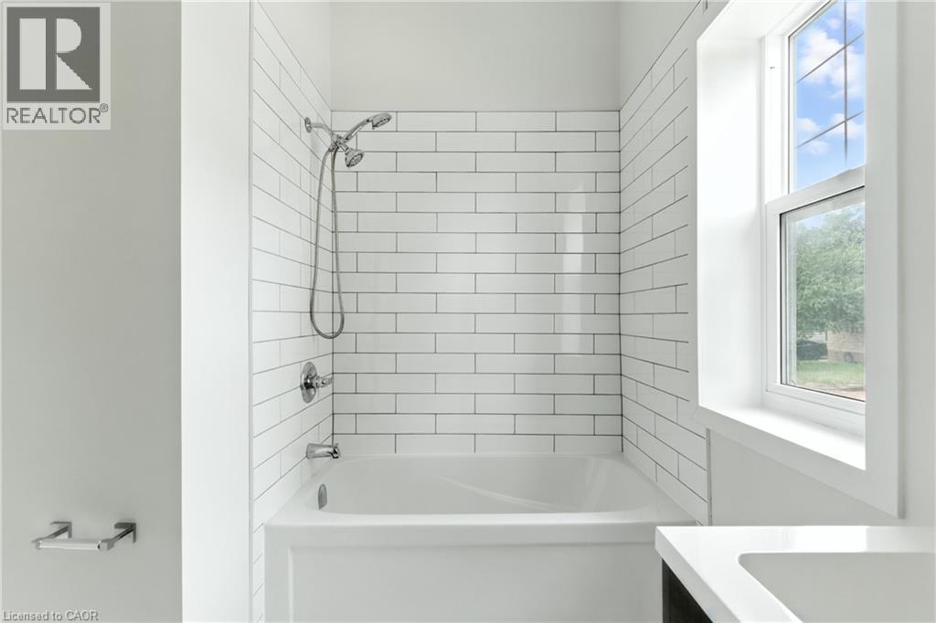684 Beach Boulevard, Hamilton, Ontario  L8H 6Y4 - Photo 15 - 40825513