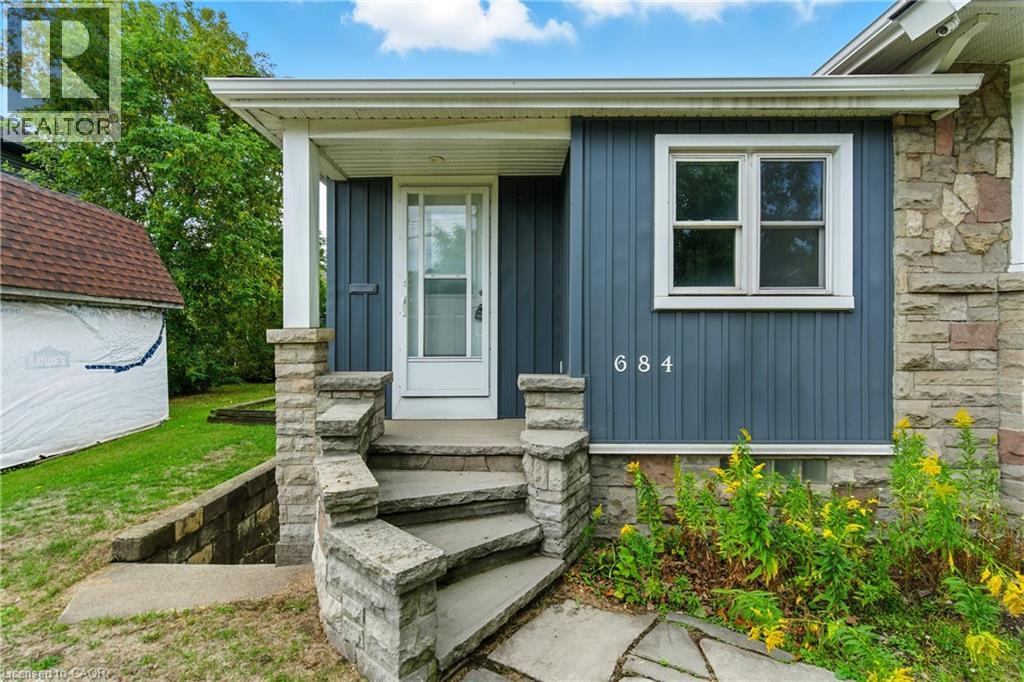 684 Beach Boulevard, Hamilton, Ontario  L8H 6Y4 - Photo 5 - 40825513