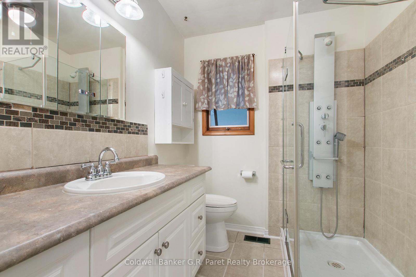 105 Queen Street, Tillsonburg, Ontario  N4G 3H4 - Photo 13 - X13070774