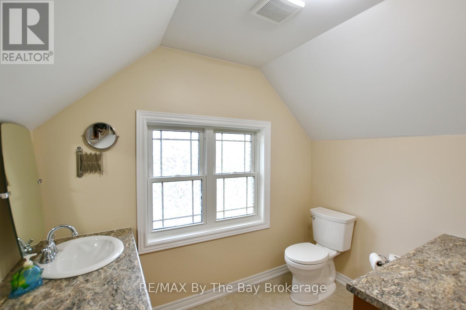 5 Falvo Street, Wasaga Beach, Ontario  L9Z 1J6 - Photo 24 - S13071020