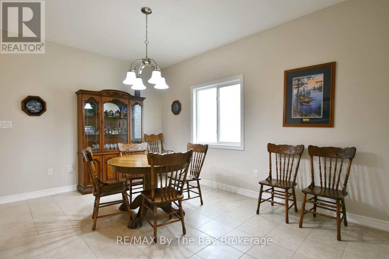 5 Falvo Street, Wasaga Beach, Ontario  L9Z 1J6 - Photo 6 - S13071020