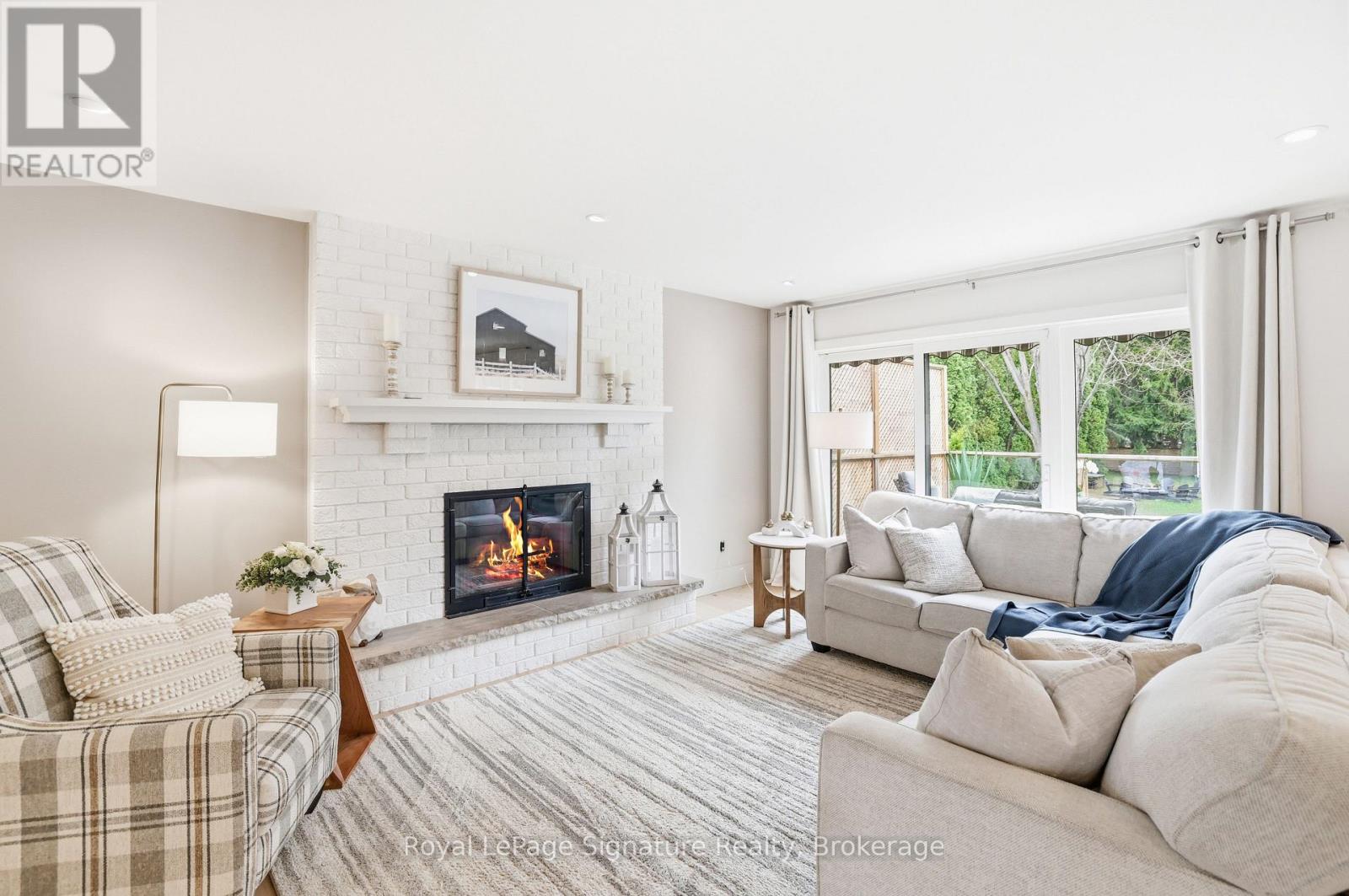 98 Moore Crescent, Blue Mountains, Ontario  N0H 2P0 - Photo 4 - X13071100