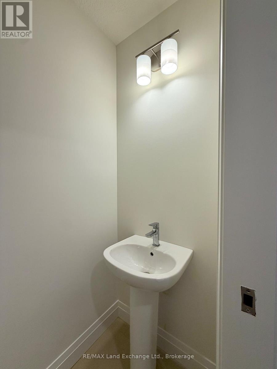 615 Hilker Street, Saugeen Shores, Ontario  N0H 2C4 - Photo 10 - X13071270