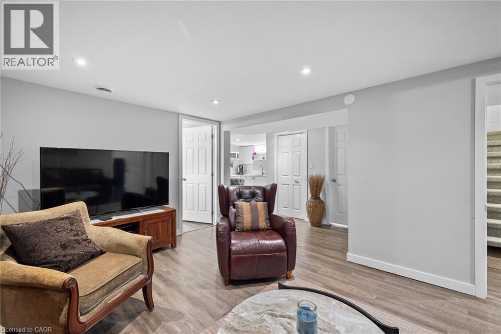 42 Atwater Crescent, Hamilton, Ontario  L9C 2E7 - Photo 30 - 40826059