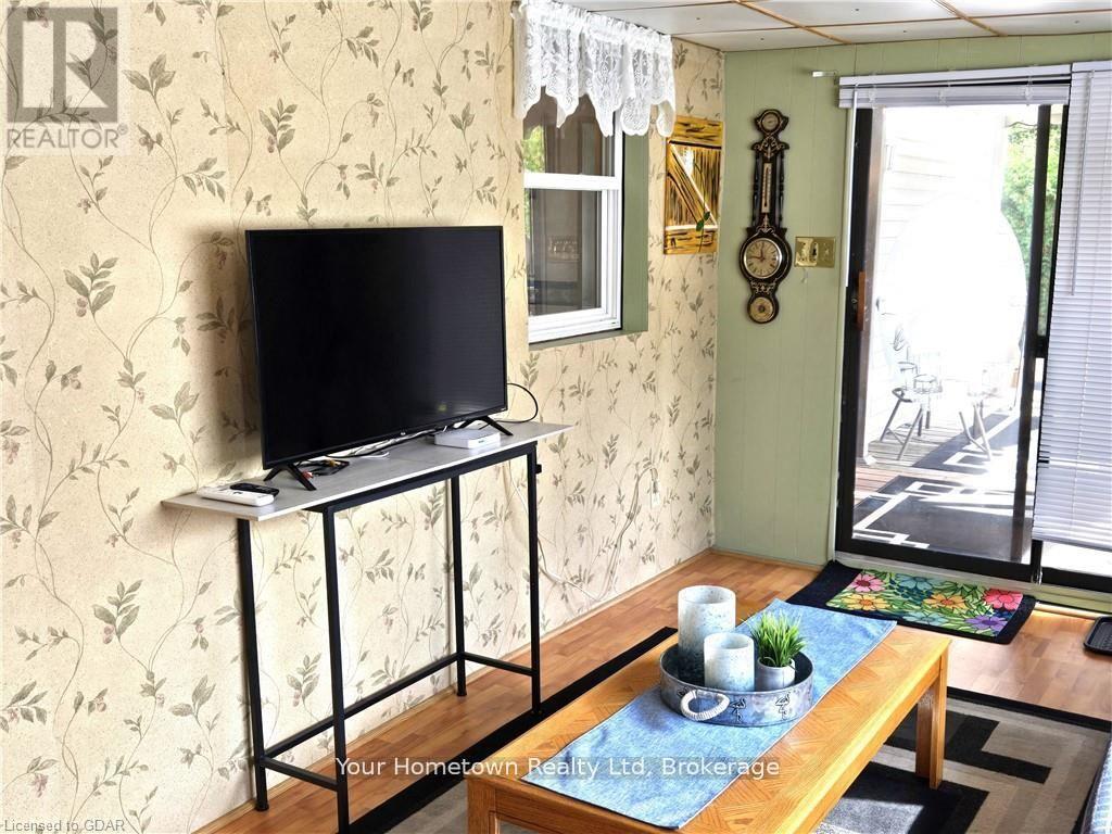 204 Beach Road, Centre Wellington, Ontario  N1M 2W5 - Photo 7 - X13072684