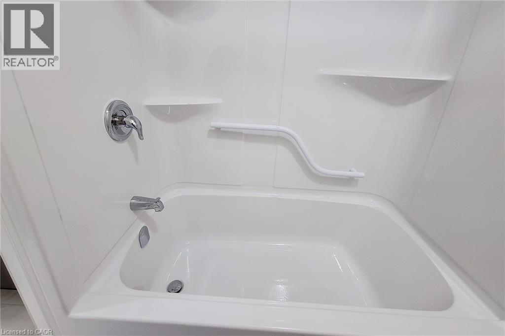 111 Alicia Crescent, Thorold, Ontario  L2V 0M2 - Photo 36 - 40826316