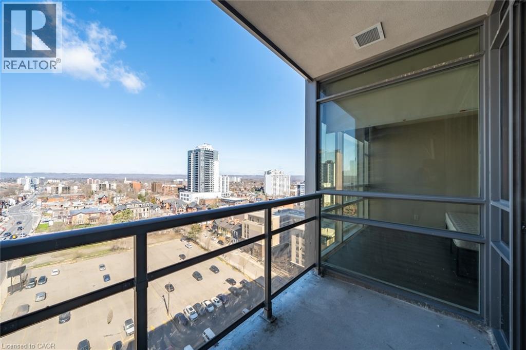 150 Main Street W Unit# Ph3, Hamilton, Ontario  L8P 1H8 - Photo 22 - 40826405