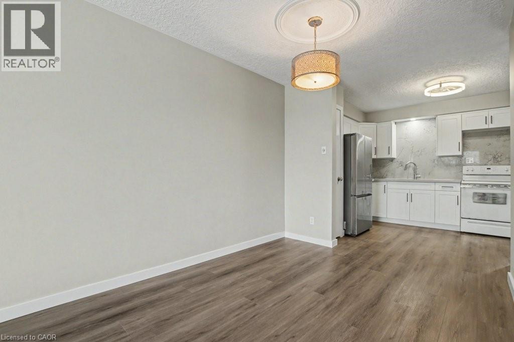 104 Ralgreen Crescent, Kitchener, Ontario  N2M 1T9 - Photo 8 - 40826410