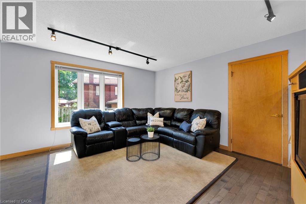 33 Walnut Drive, Guelph, Ontario  N1E 4B4 - Photo 14 - 40825188